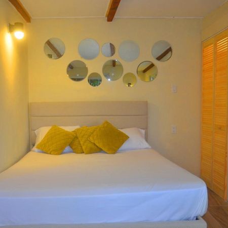 Homey Vacation And Carrental Willemstad Exterior foto